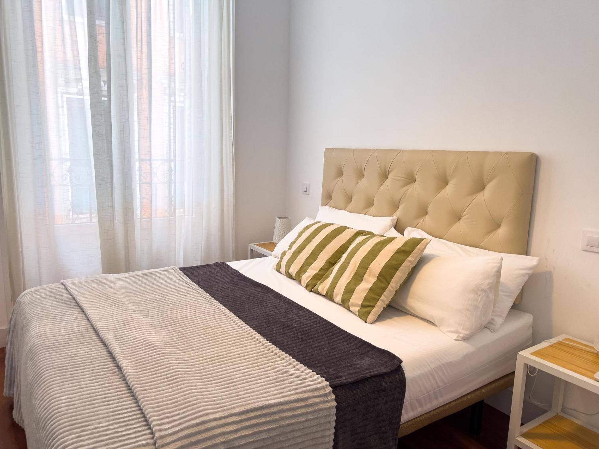 Callao Suites マドリード エクステリア 写真